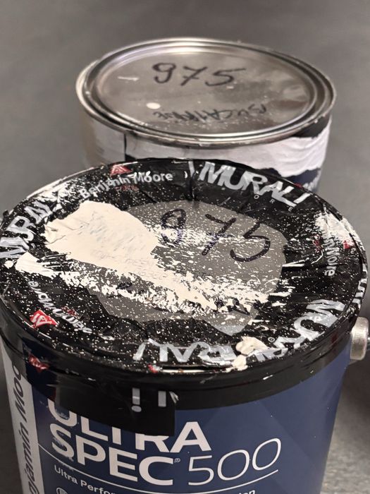 Vopsele Caparol+adeziv tapet+kit Knauf reparatii