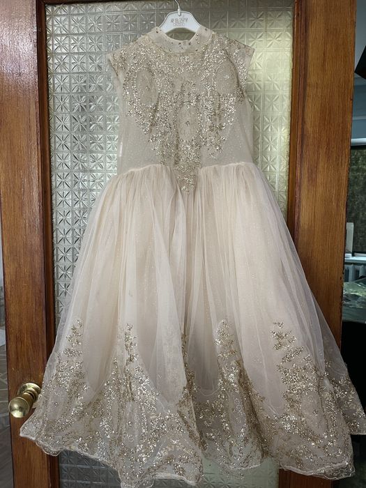 Продам детское платье