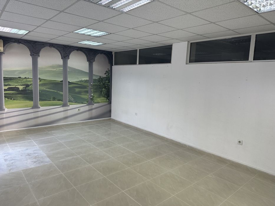 Дава се под наем Офис в Стара Загора, ОРБ - 40 кв.м за 178.5 € - Снимка #2