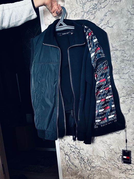 Продам спортивку TOMYHILFIGER новая