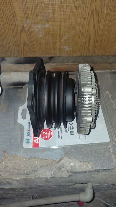 Nissan Mistral 1996 , Помпы