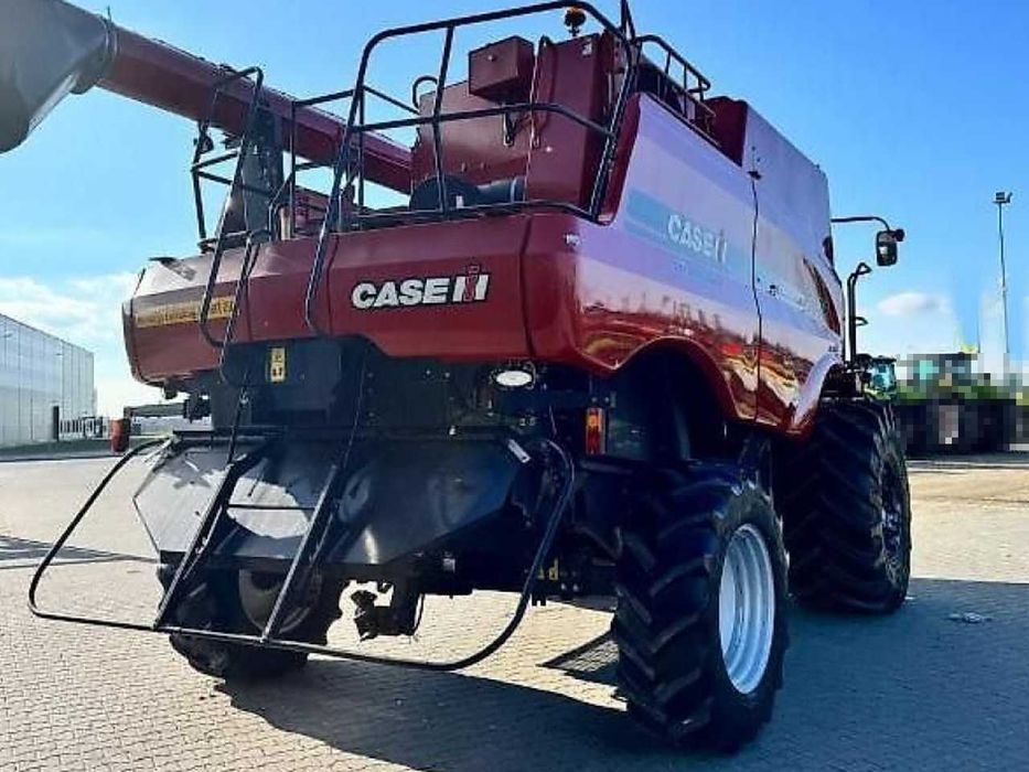 Зерноуборочный комбайн Case IH Axial-Flow 5088
