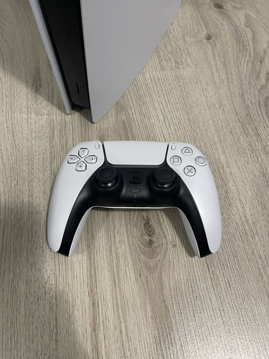 Playstation 5 (ps5) digital edition +2 manete