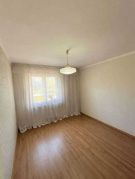 метро БИЙ, 4 комнаты, Косметический ремонт, 85 м²