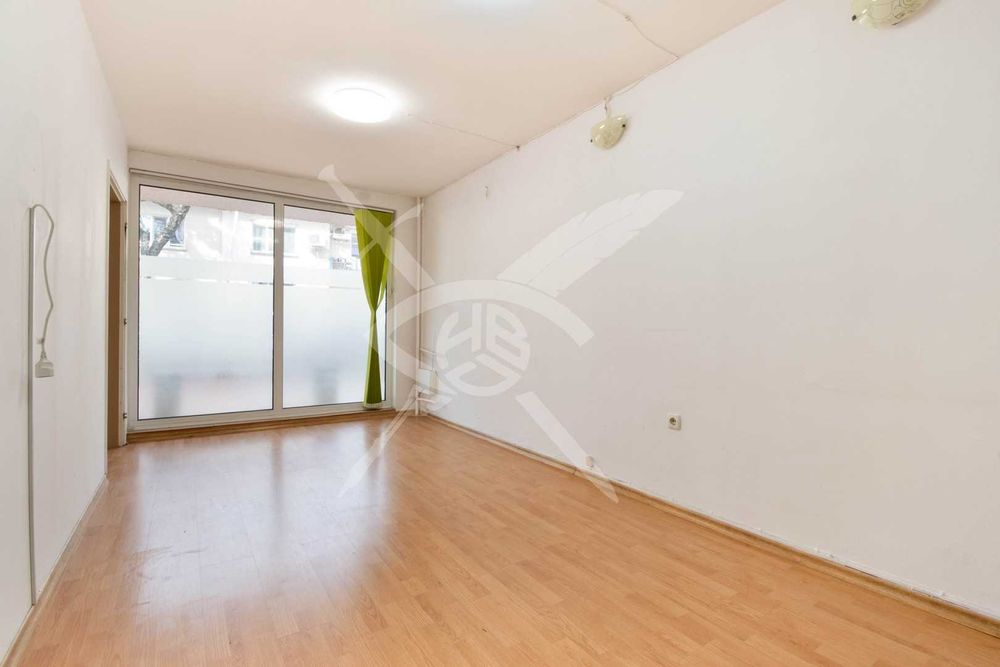 Дава се под наем Двустаен апартамент в София, Изток - 35 кв.м за 124683.78 € - Снимка #4