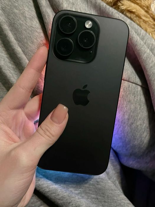 •	iPhone 13 Pro original, hamma joyi ishlaydi 256 gb