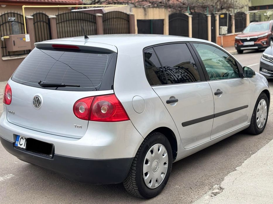 De vanzare golf 5 stare foarte buna
