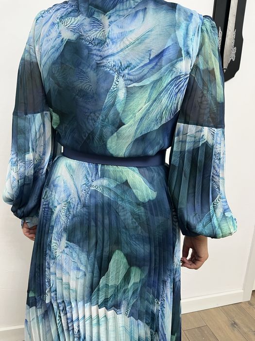 Красивое платье вечернее