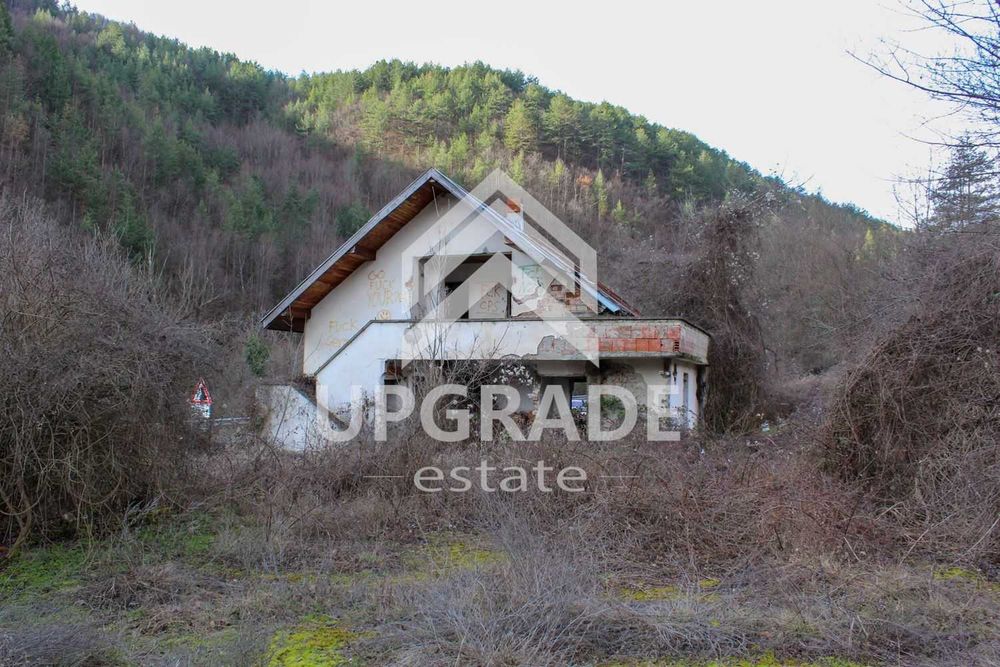 Парцел главен път Хвойна Нареченски бани