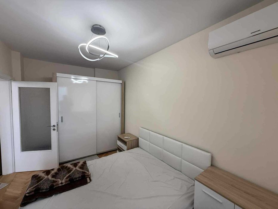 Дава се под наем Двустаен апартамент в София, Център - 60 кв.м за 698.19 € - Снимка #5