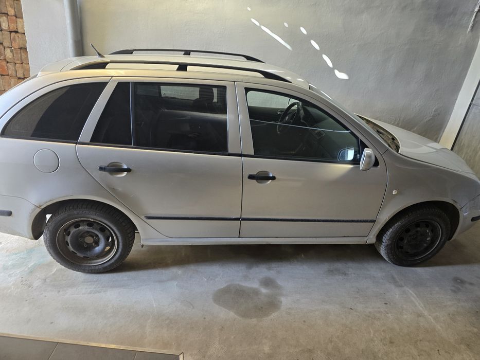 Dezmembrez skoda fabia 1.4 16v