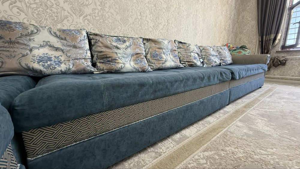 Диван угловой б/у