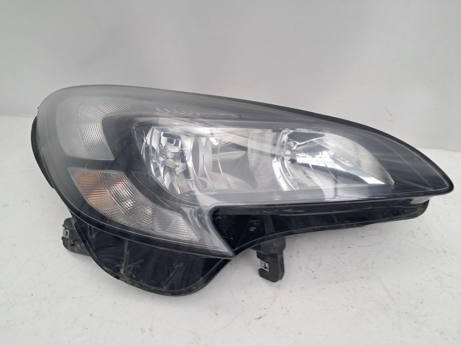 Фар Opel Corsa F