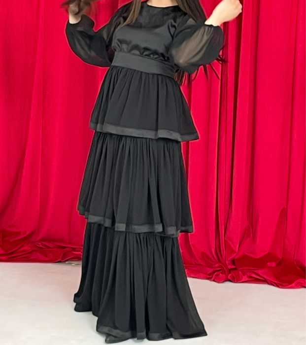 Продам платье черное