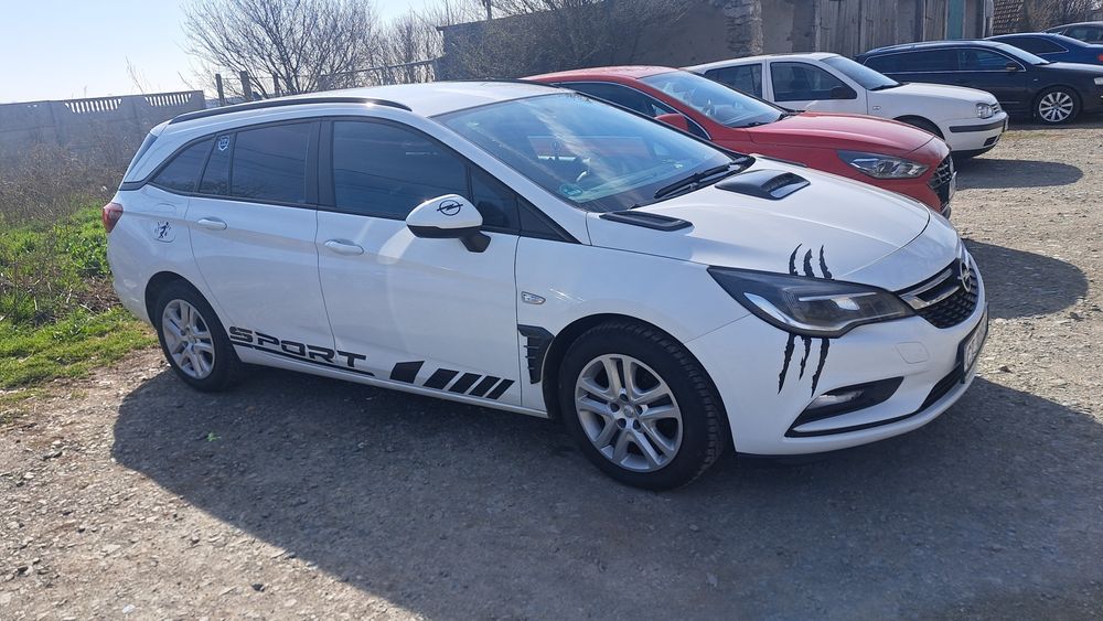 Vând sau schimb Opel Astra k 2019