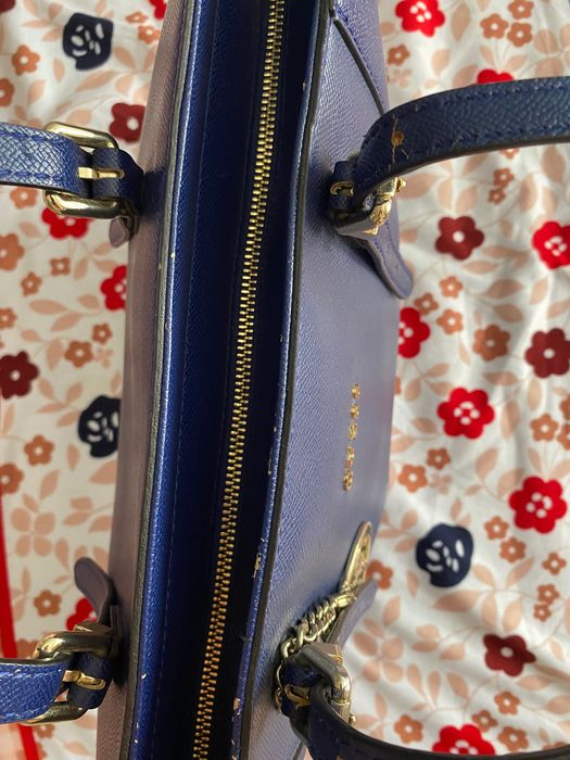 Geanta Guess Bleumarin