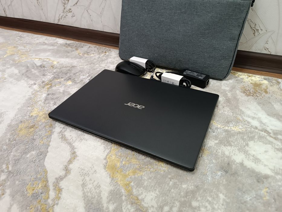 НОУТБУК Acer Ryzen 3 Windows 10 Pro.