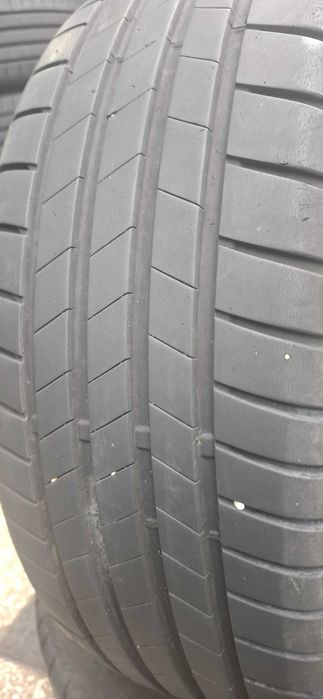 2бр. 205/55/17 Firestone 6.5mm грайфер, дот 24г. Безплатен монтаж