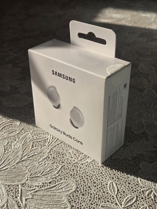Наушники Samsung Galaxy Buds core белый