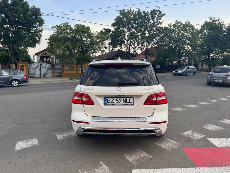 MERCEDES-BENZ ML 350 Bluetech 2014 Alb  Perlat Impecabil