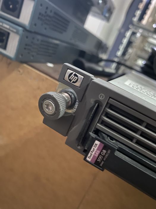 Серверный оборудование