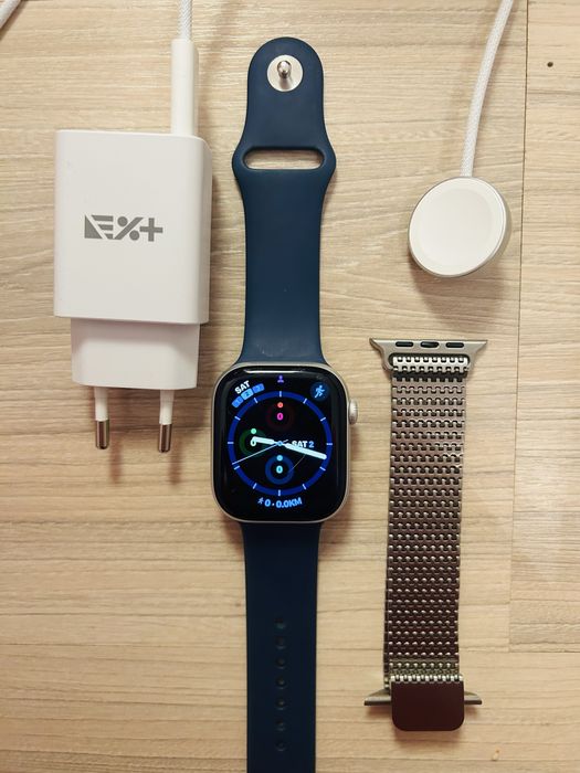 Vand Apple Watch seria 10, 46 mm, cu 2 bratari