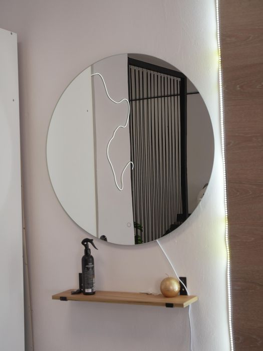 Сдается место в студии красоты BEAUTY ZONE