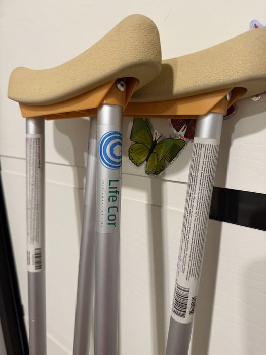 Костыли в идеальном состоянии