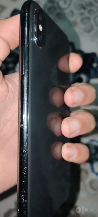 IPhone x rangi qora