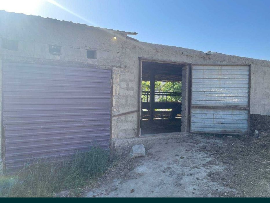 Uchastka tez va arzon sotiladi