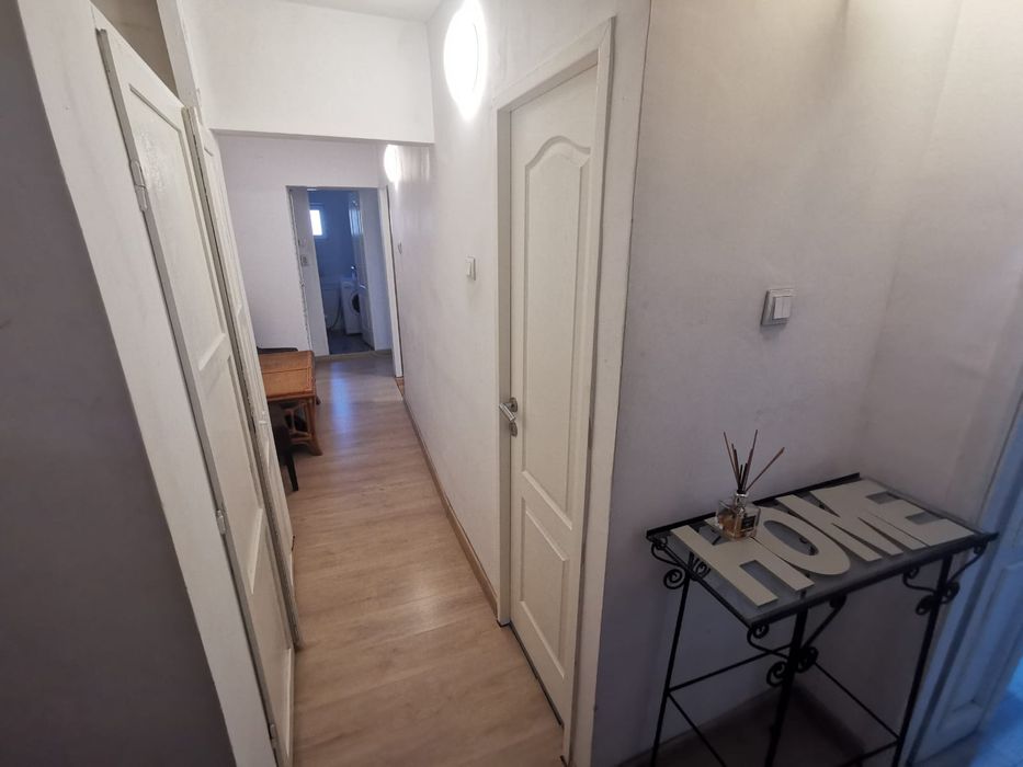 Apartament 3 camere de închiriat – zona Decebal (str. Doina), 66 mp, t