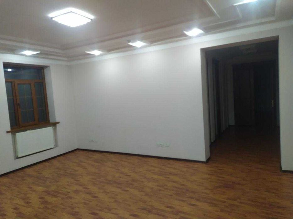 Ракат махалля ул.Каракумская ,Шота Руставелли в 3 уровня 13 комнат