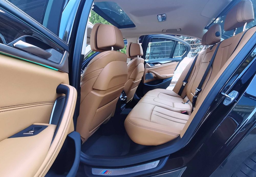 BMW 5 Sr 394cp_xdrive_Harman Kardon_Distronic_Laser Dublu_Amprenta_SoftClose_Ventilatie_Masaj_Head-Up