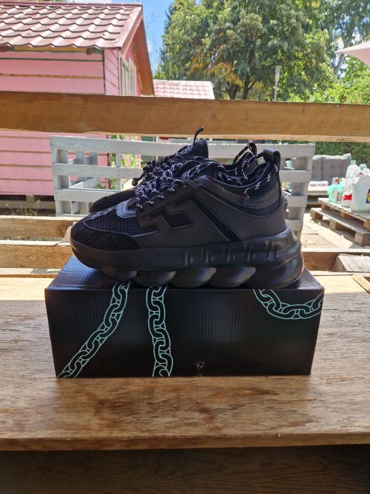 Versace Chain Reaction (marimi: 38,39,40,41,42,43,44,45,46) Negru