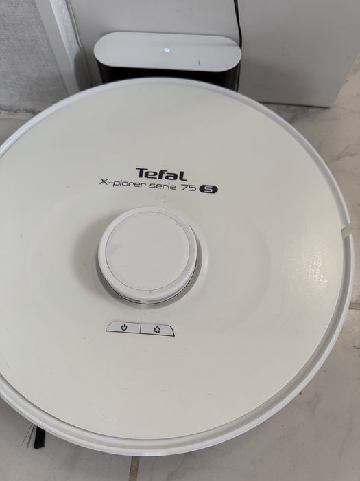 Робот пылесос Tefal в отличном состоянии
