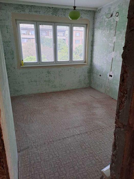 Тристаен апартамент в Младежки Хълм