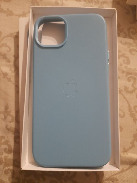 Продамтчехлы на айфоны