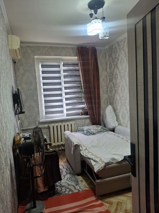 Sotiladi 11-maktab  yonida joylashgan 3 xonali kvartira