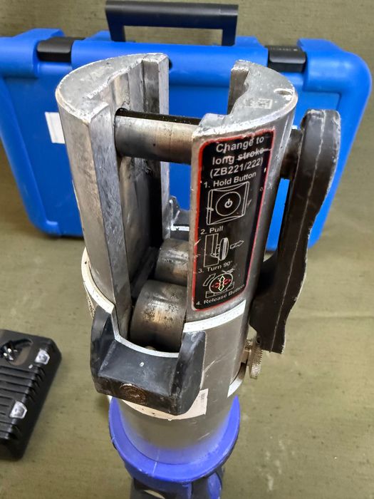 Geberit ACO 203XLplus 2XL Bluetooth прес машина Milwaukee M18