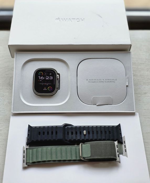 Apple Watch Ultra 49mm Titanium Green Alpine Loop S