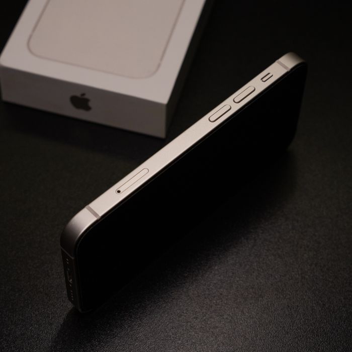 iPhone 13 mini 256gb | 77% | Белый/Starlight