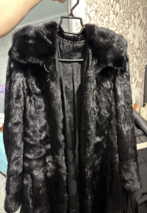 Продам норковую шубу б/у