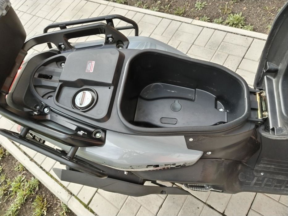 Скутер беннелли 150