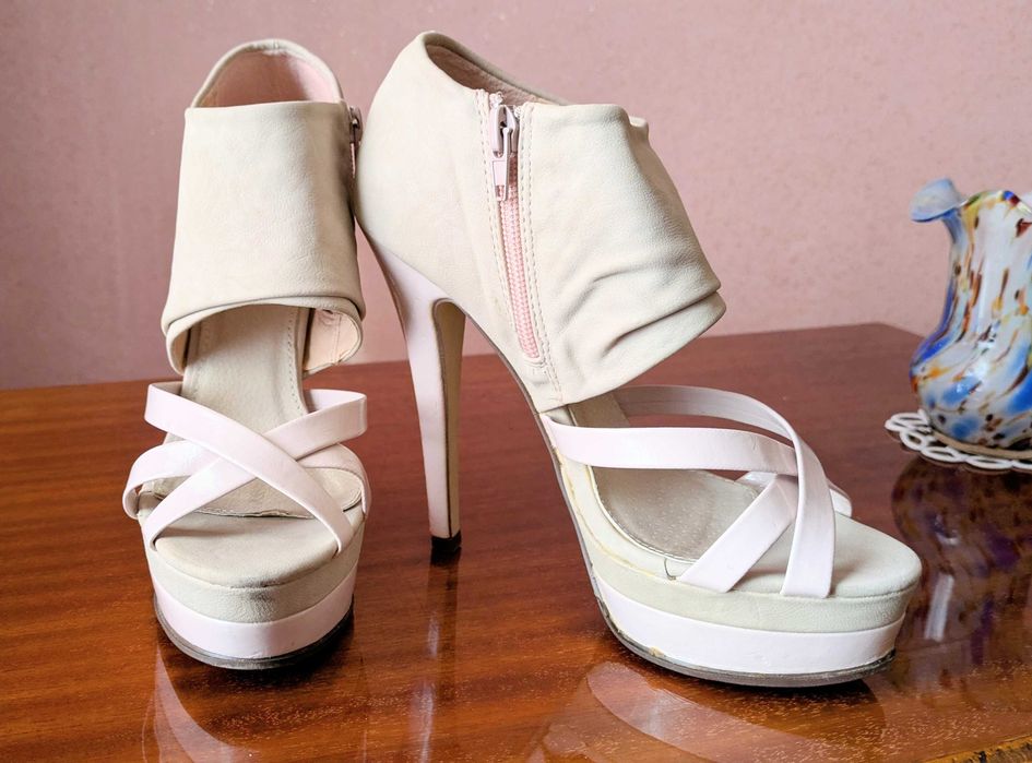 17
Sandale Elegante Bej&Roz – Versatile, pentru ocazii/ținute casual