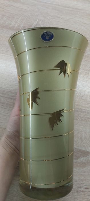 Продам вазу, салатники