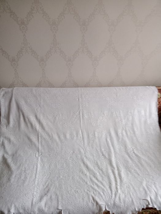 Продам капроновую тюль.