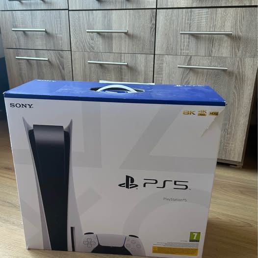Кутия от PS5 Playstation 5