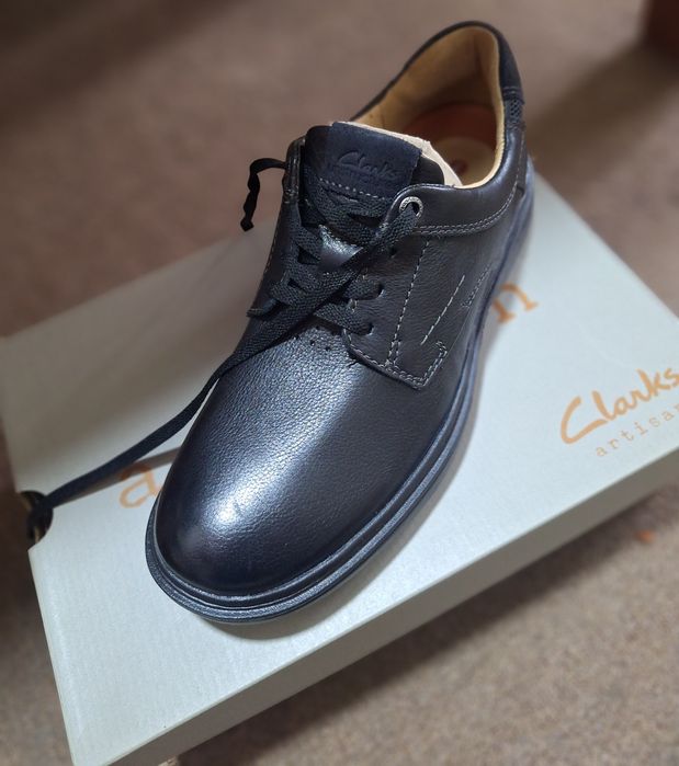 Продается туфли фирмы " Clarks"