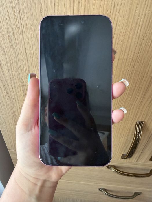 Iphone 16 plus розовый