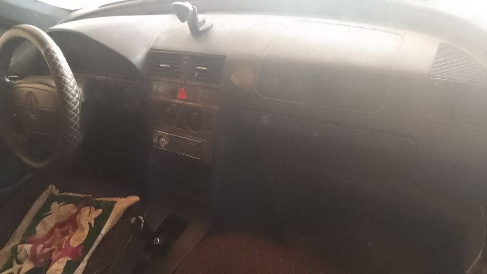 Продам мерс с180